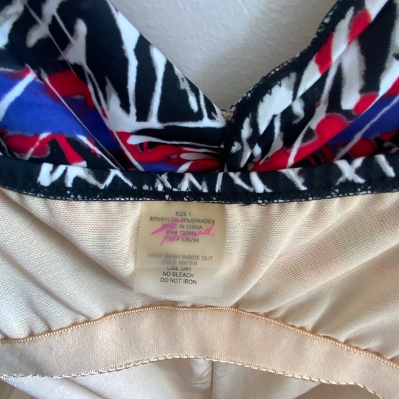 Torrid Retro SlimFix Built Up Bra One Piece Black Red Khaki Size 1 - 14/16 NWOT - Picture 12 of 15